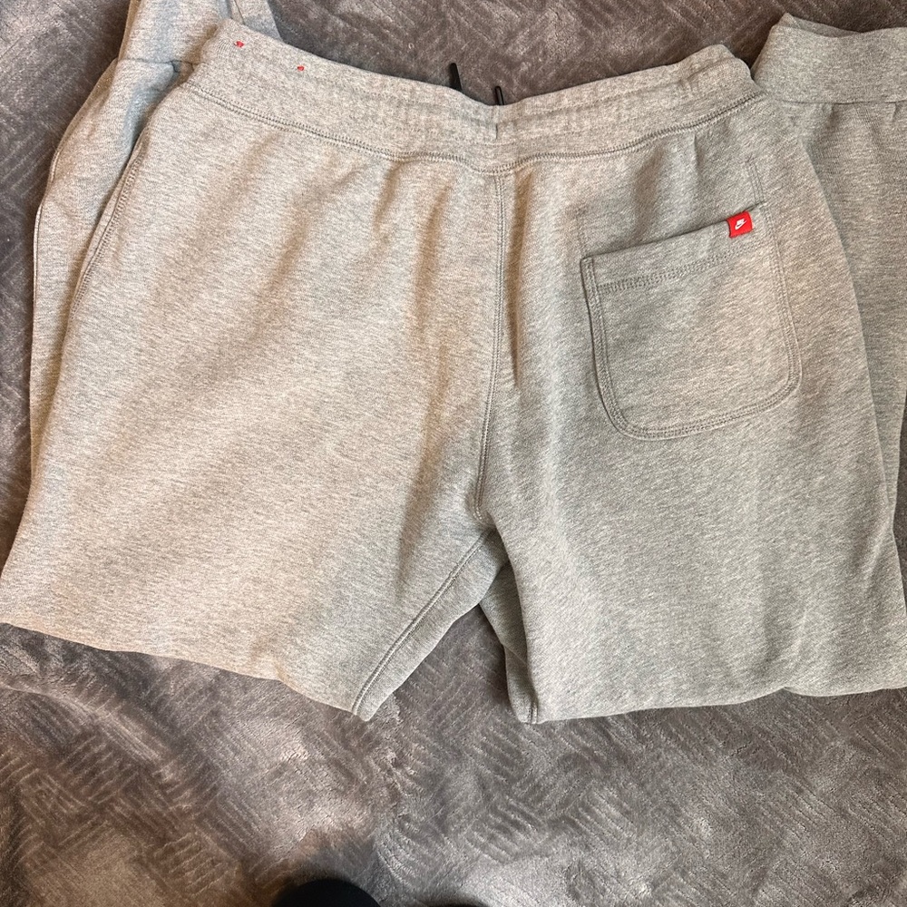 Nike Light Gray Sweatpants with Red Tag - Picture 3 of 3